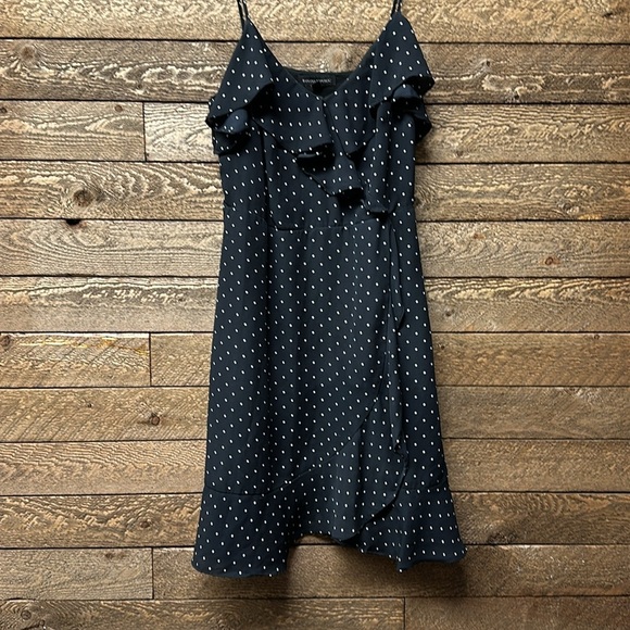 Banana Republic Polka Dot Ruffle Wrap Dress Size 4 - Picture 2 of 5